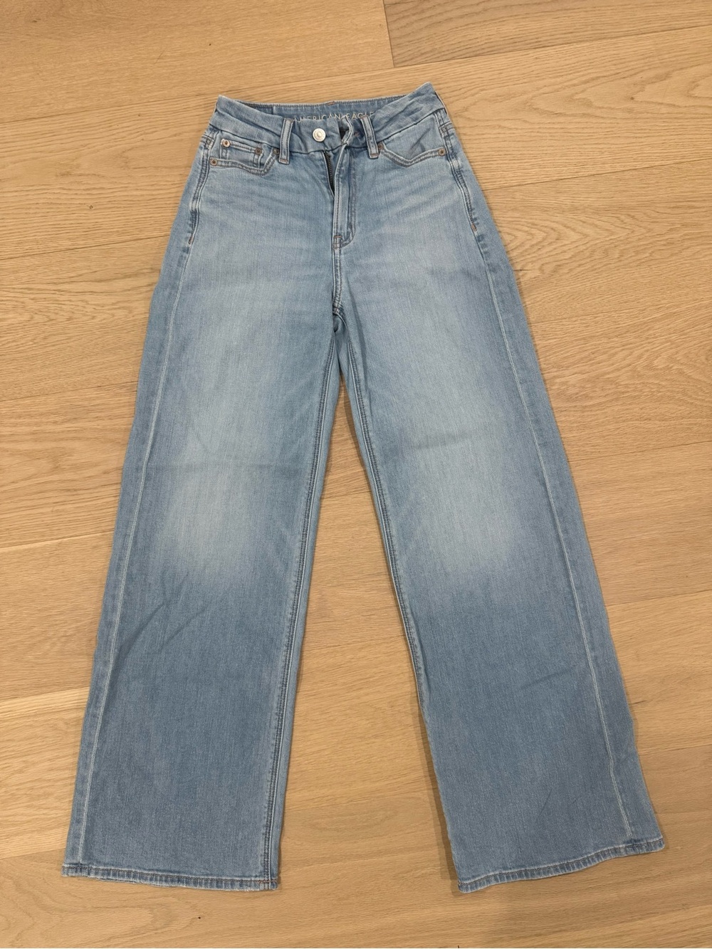 American Eagle Outfitters Light Wash Wide-Leg Jeans